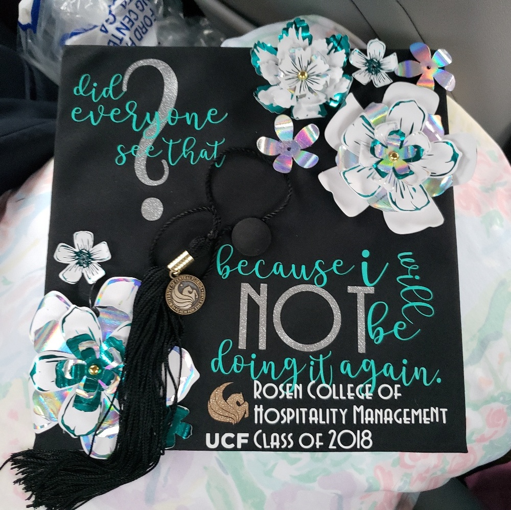 Meet your Posh Ambassador, Michelle! 💚👗🐈